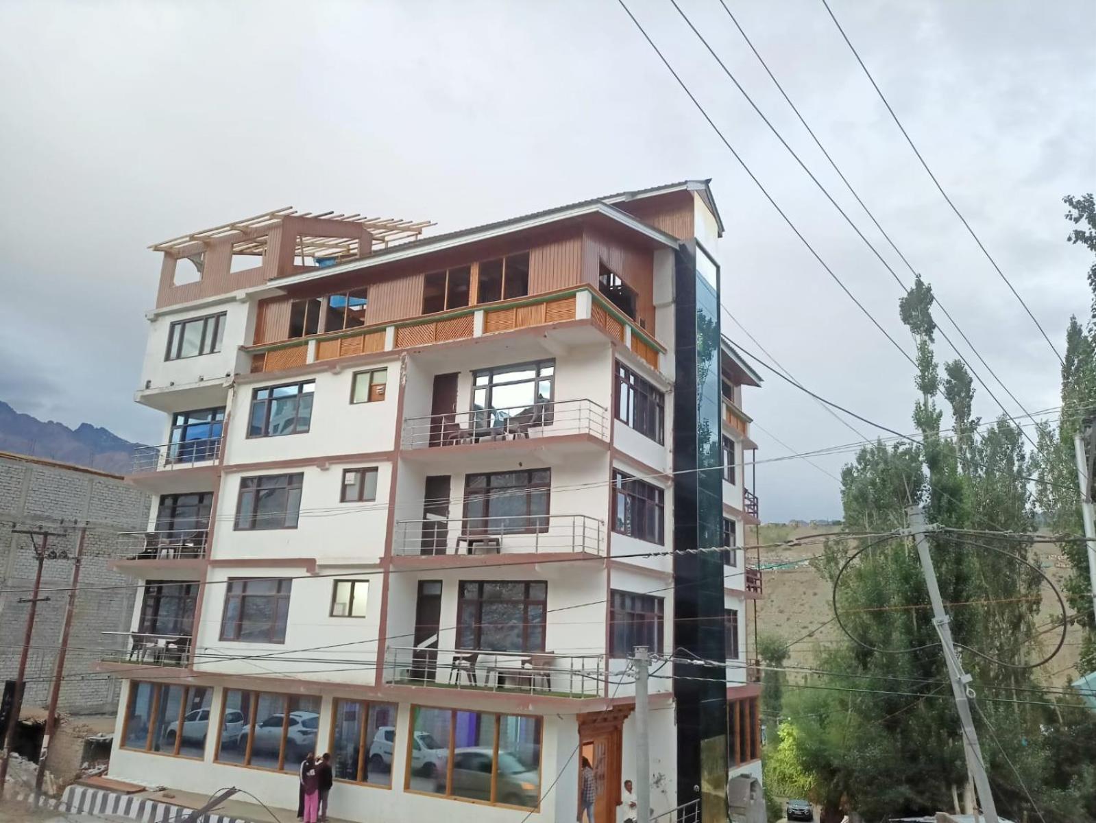 Hotel D Indian Каргил Экстерьер фото