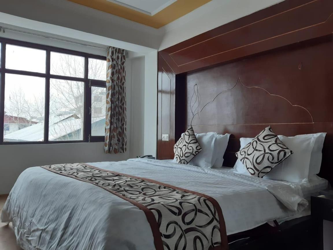 Hotel D Indian Каргил Экстерьер фото