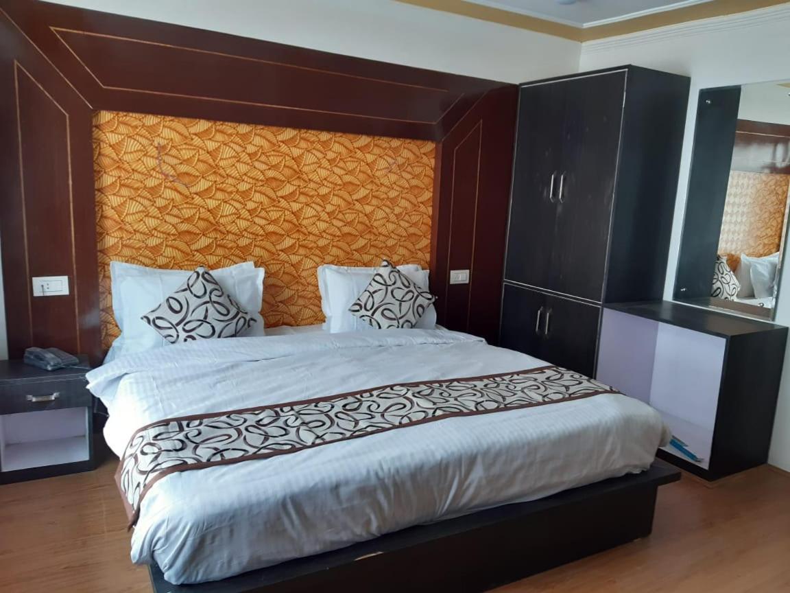 Hotel D Indian Каргил Экстерьер фото